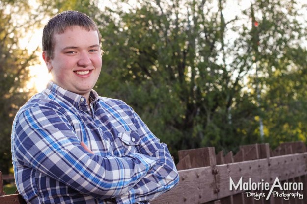 MalorieAaron-IdahoFalls-portraits-photographer-senior-pictures-KeyBank-handsome-graduate-2014