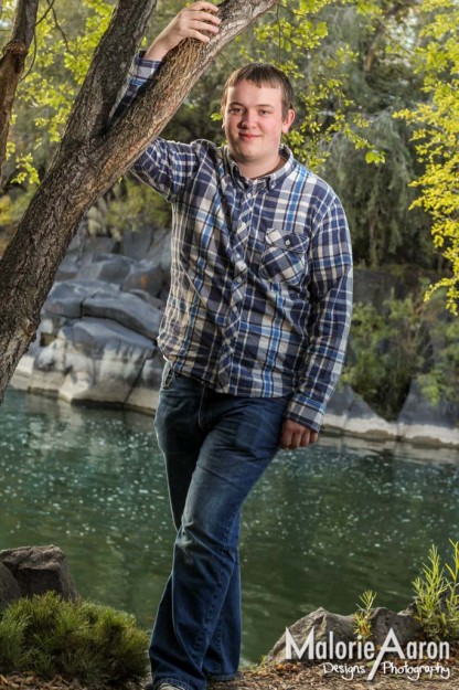 MalorieAaron-IdahoFalls-portraits-photographer-senior-pictures-KeyBank-handsome-graduate-2014