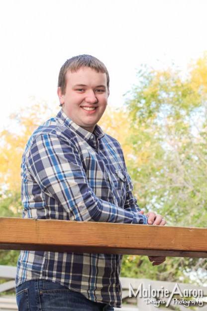 MalorieAaron-IdahoFalls-portraits-photographer-senior-pictures-KeyBank-handsome-graduate-2014