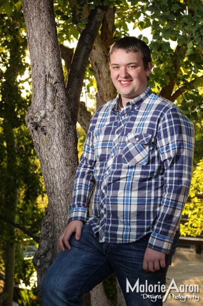 MalorieAaron-IdahoFalls-portraits-photographer-senior-pictures-KeyBank-handsome-graduate-2014