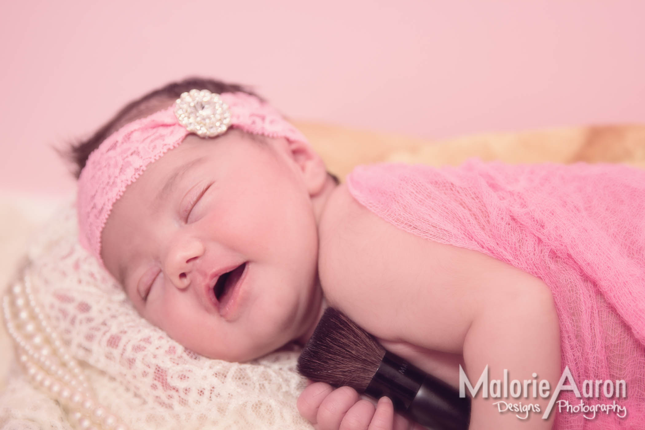 ©2015 MalorieAaronPhotography-victoria-newborn-portraits-16