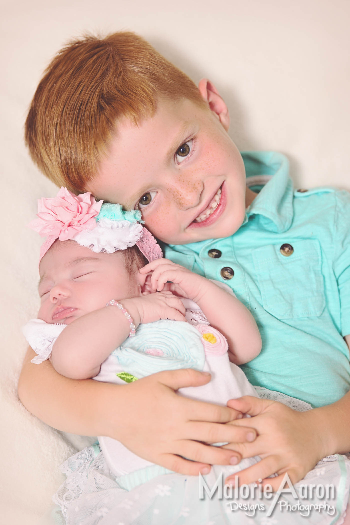 MalorieAaron, Photography, newborn, portraits, Davenport, Iowa, little, angel, baby, pictures, siblings