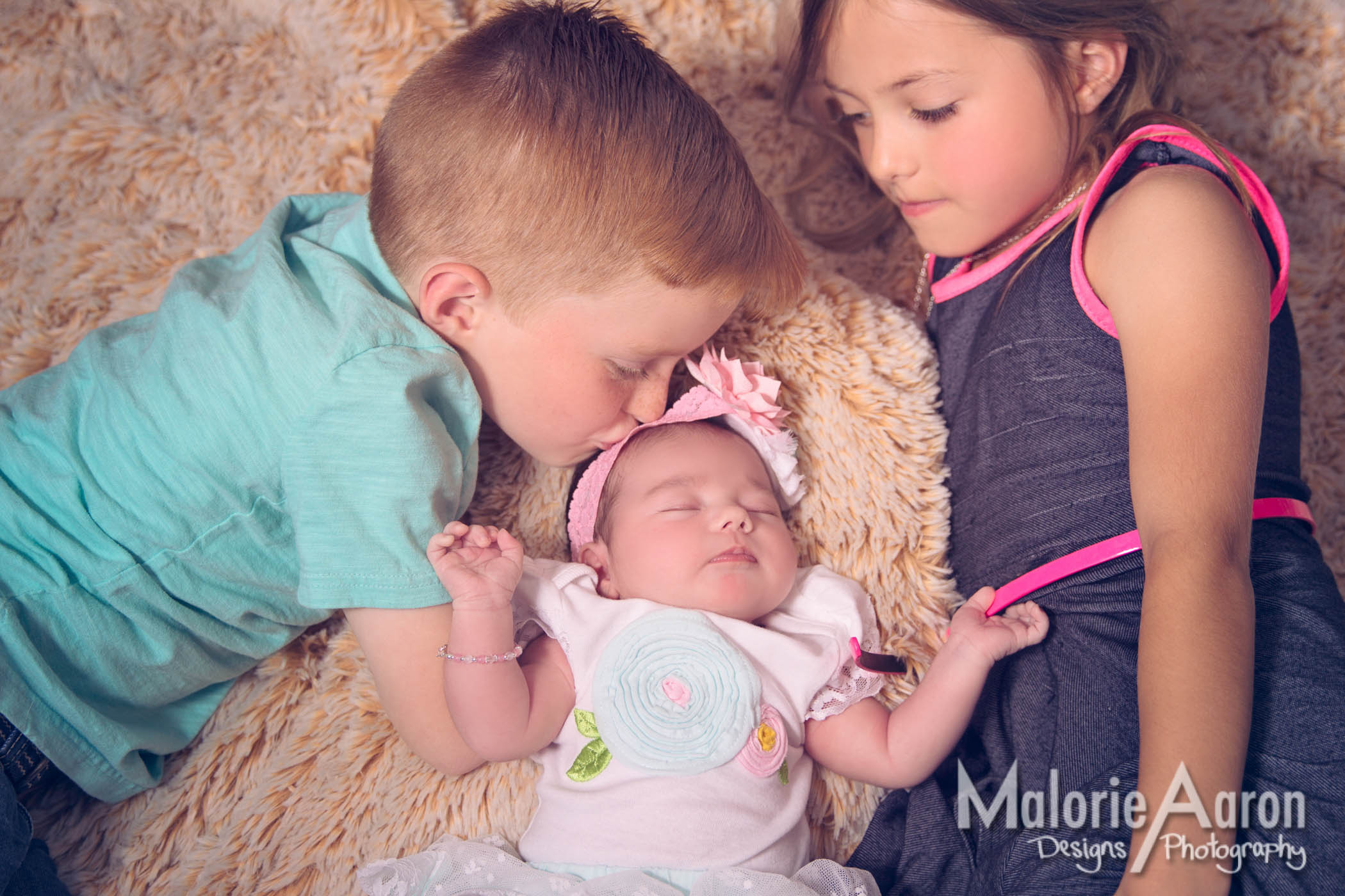 MalorieAaron, Photography, newborn, portraits, Davenport, Iowa, little, angel, baby, pictures, siblings