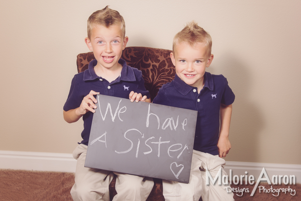 MalorieAaron, Photography, Davenport, Photographer, Iowa, QuadCities, newborn, portraits, siblings, baby