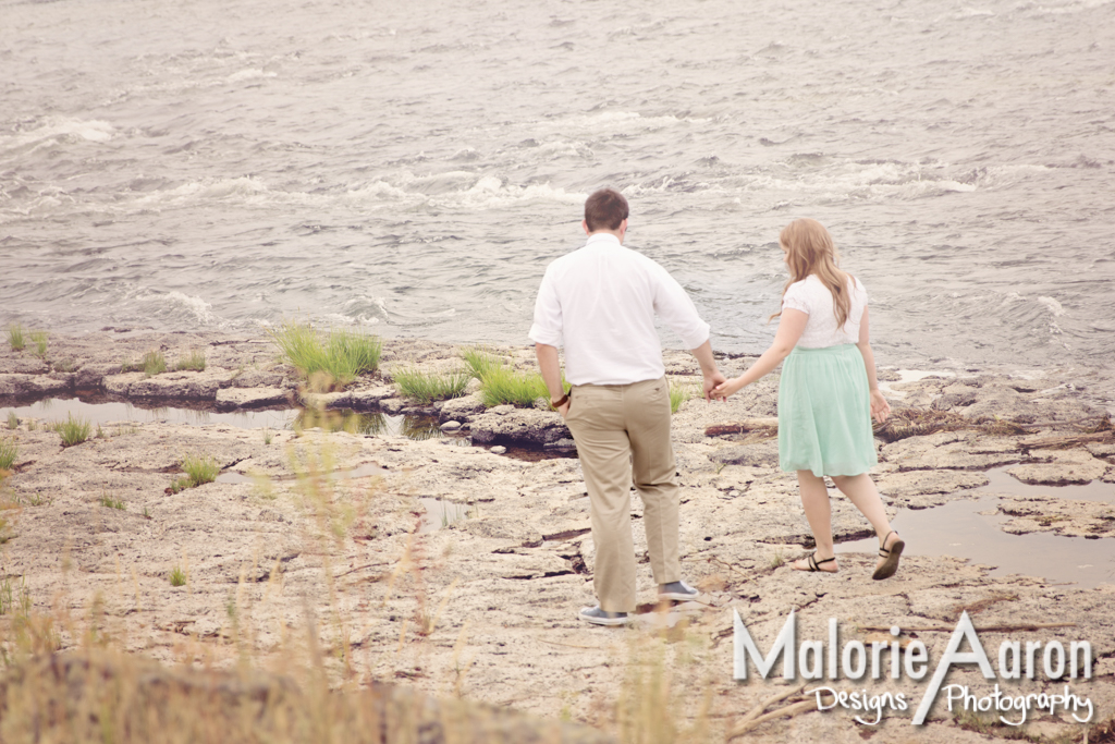 MalorieAaron, photography, quadCities, Davenport, engagement, portraits, river, romantic, couple