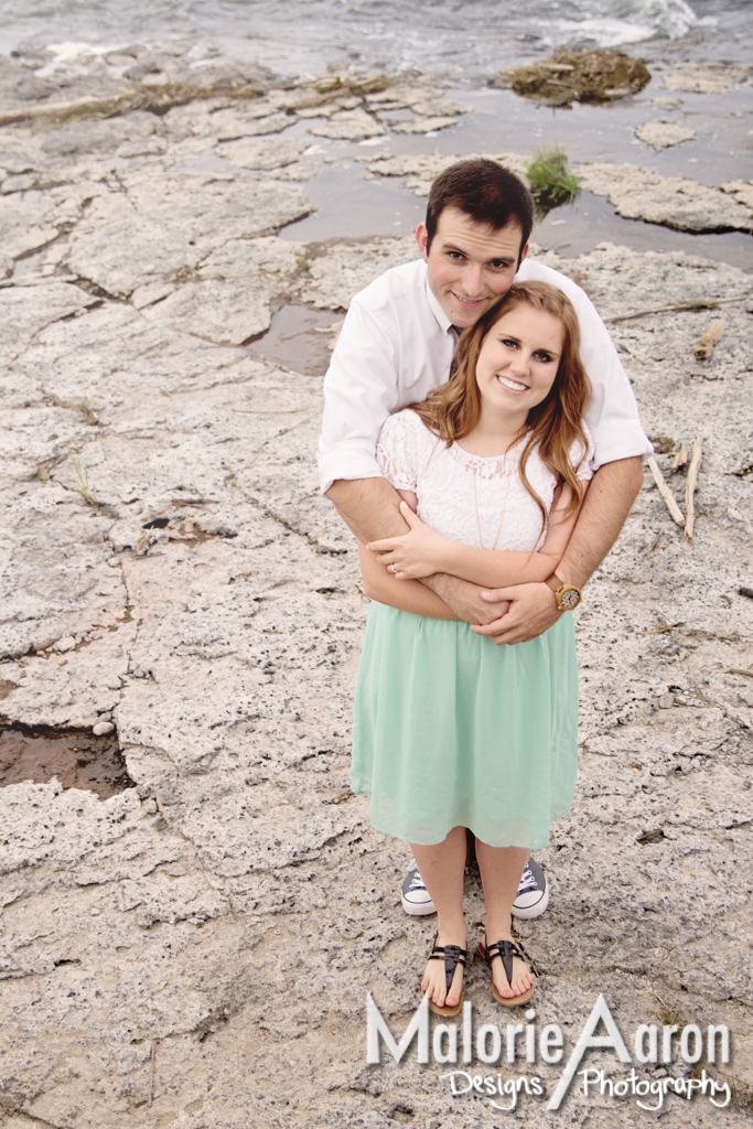 MalorieAaron, photography, quadCities, Davenport, engagement, portraits, river, romantic, couple