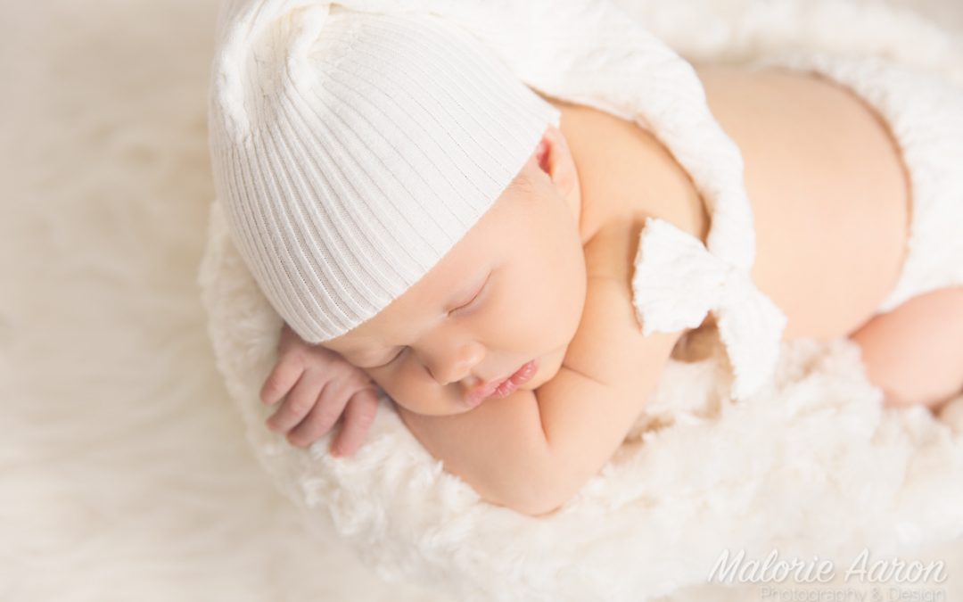 MalorieAaron, photography, cute, newborn, girl, photographer, Davenport, Iowa, big-sister